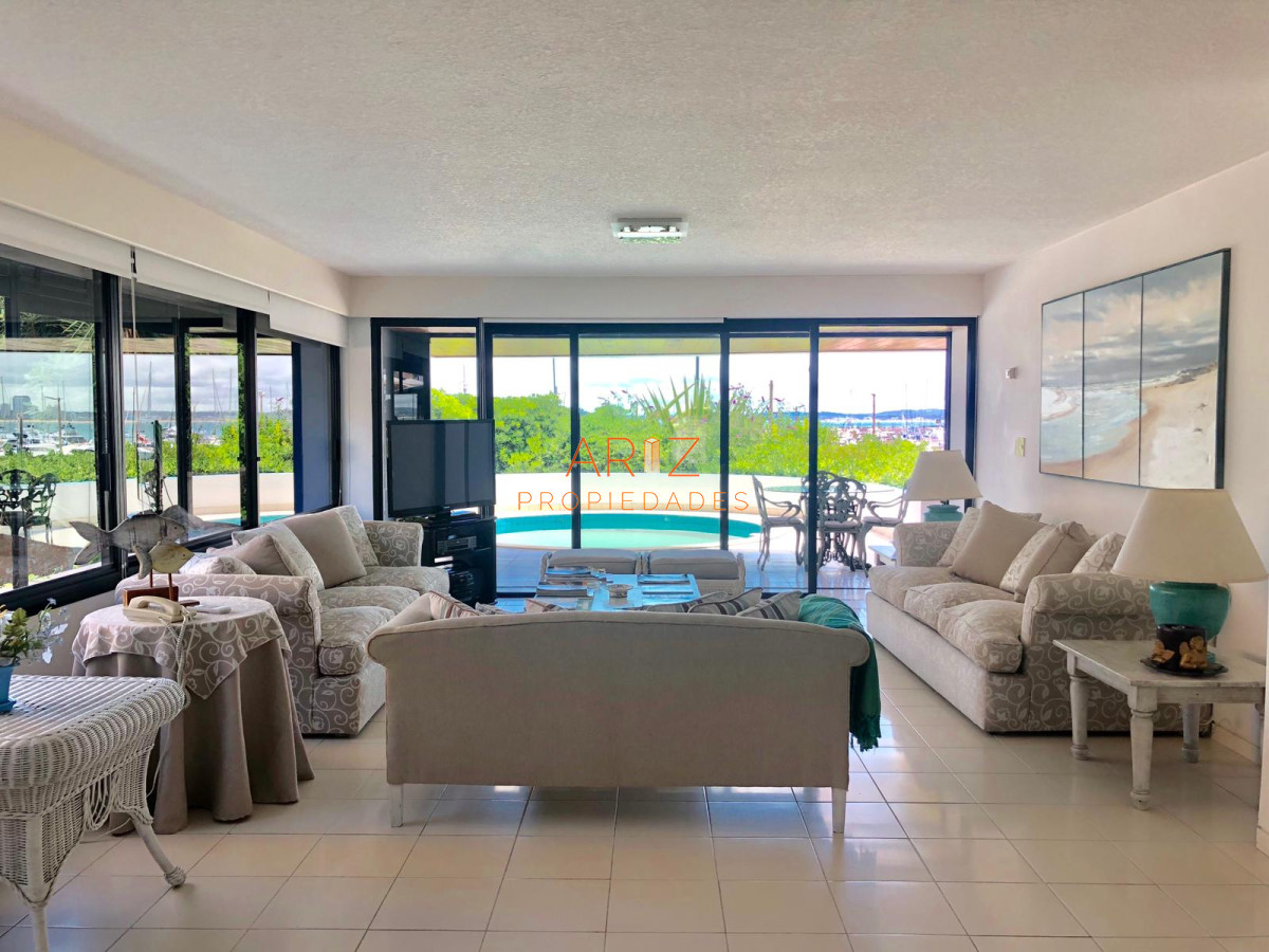 Apartamento ID.309 - VENDO APARTAMENTO 3 DORMITORIOS PUERTO PUNTA DEL ESTE EXCLUSIVO