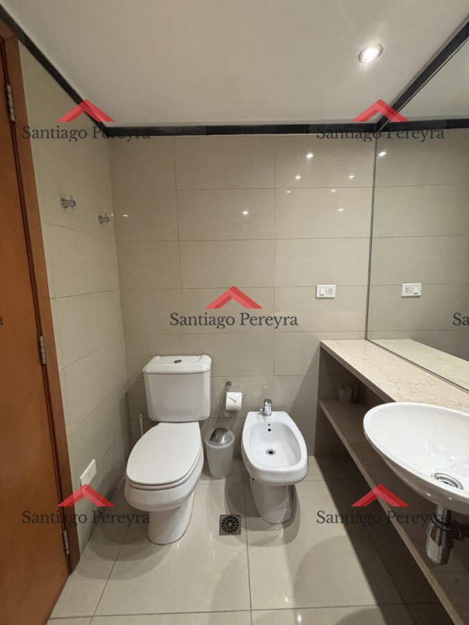 Apartamento ID.7962 - Apartamento en Venta y Alquiler, Brava, Punta del Este, 3 Dormitorios.