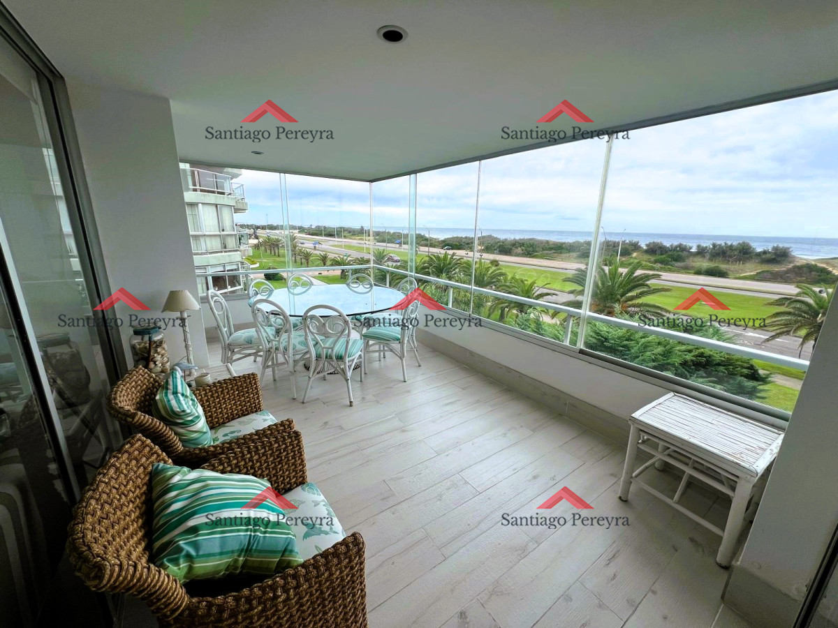 Apartamento ID.12975 - Apartamento en Venta y Alquiler, Brava, Punta del Este, 3 Dormitorios.