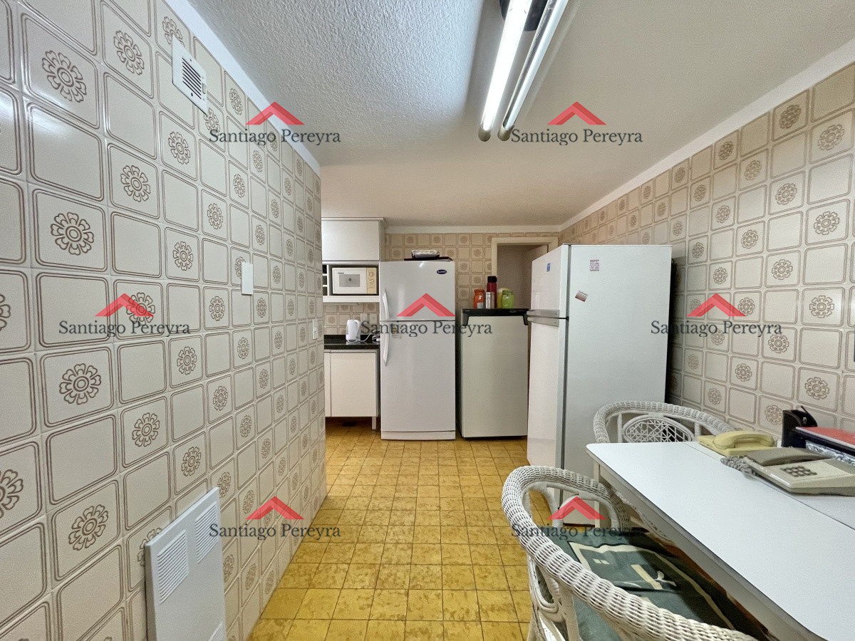 Apartamento ID.13357 - Apartamento en Venta y Alquiler, Mansa, Punta del Este, 3 Dormitorios.
