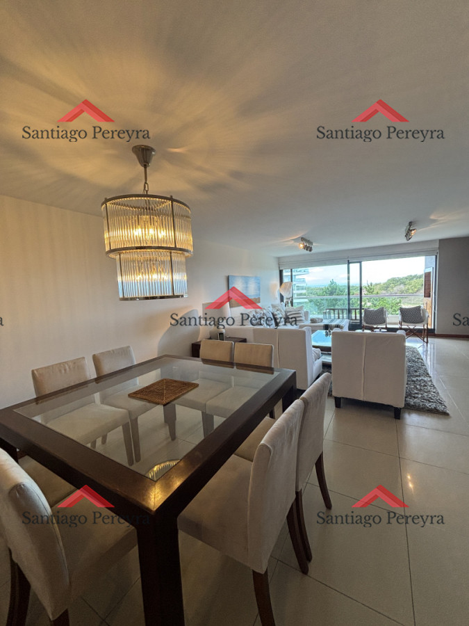Apartamento ID.7962 - Apartamento en Venta y Alquiler, Brava, Punta del Este, 3 Dormitorios.