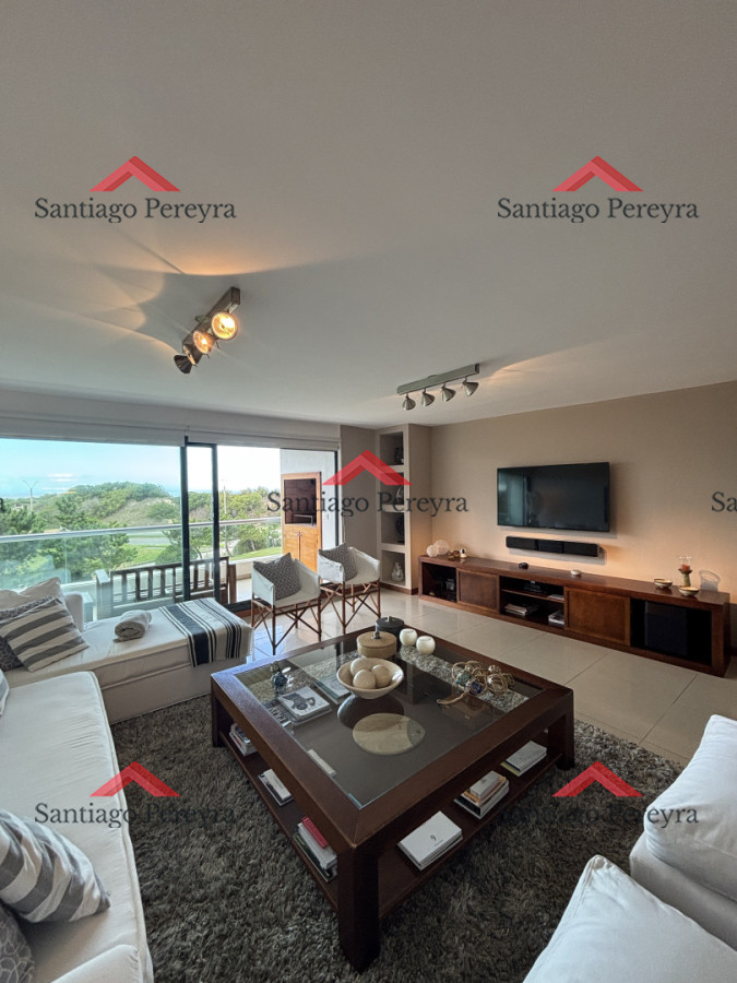 Apartamento ID.7962 - Apartamento en Venta y Alquiler, Brava, Punta del Este, 3 Dormitorios.