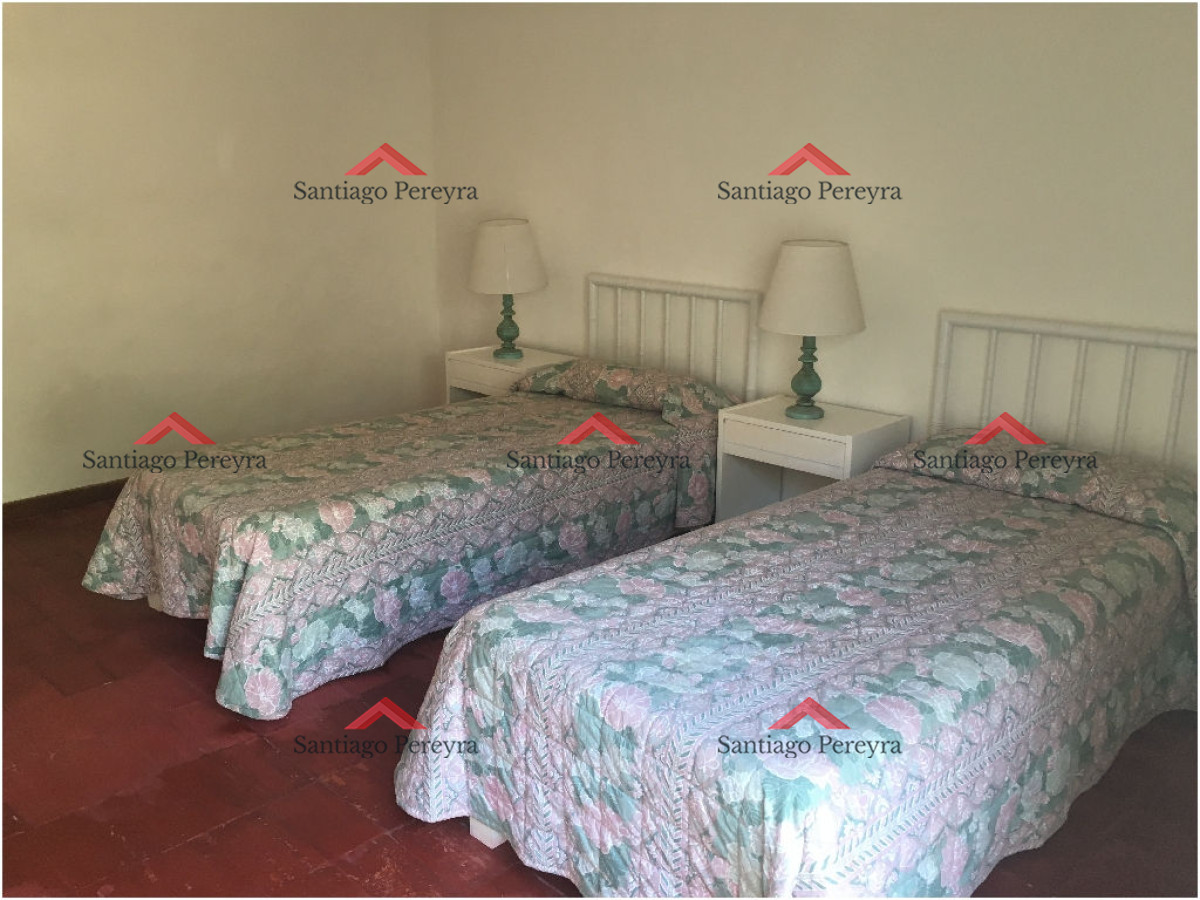Apartamento ID.13925 - VENTA DE APARTAMENTO DE 4 DORMITORIOS EN ZONA FARO PUNTA DEL ESTE 