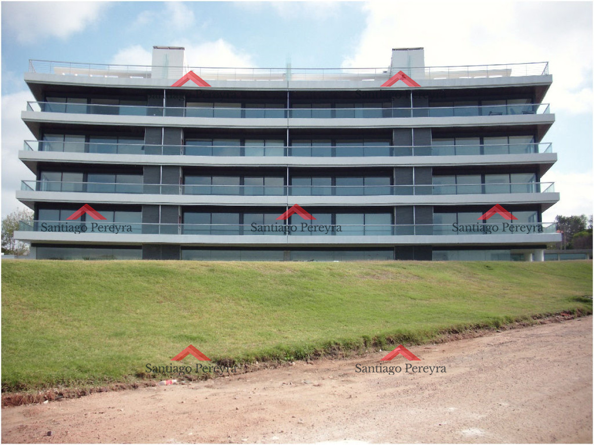 Apartamento ID.7962 - Apartamento en Venta y Alquiler, Brava, Punta del Este, 3 Dormitorios.