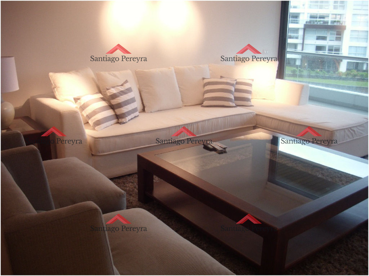 Apartamento ID.7962 - Apartamento en Venta y Alquiler, Brava, Punta del Este, 3 Dormitorios.