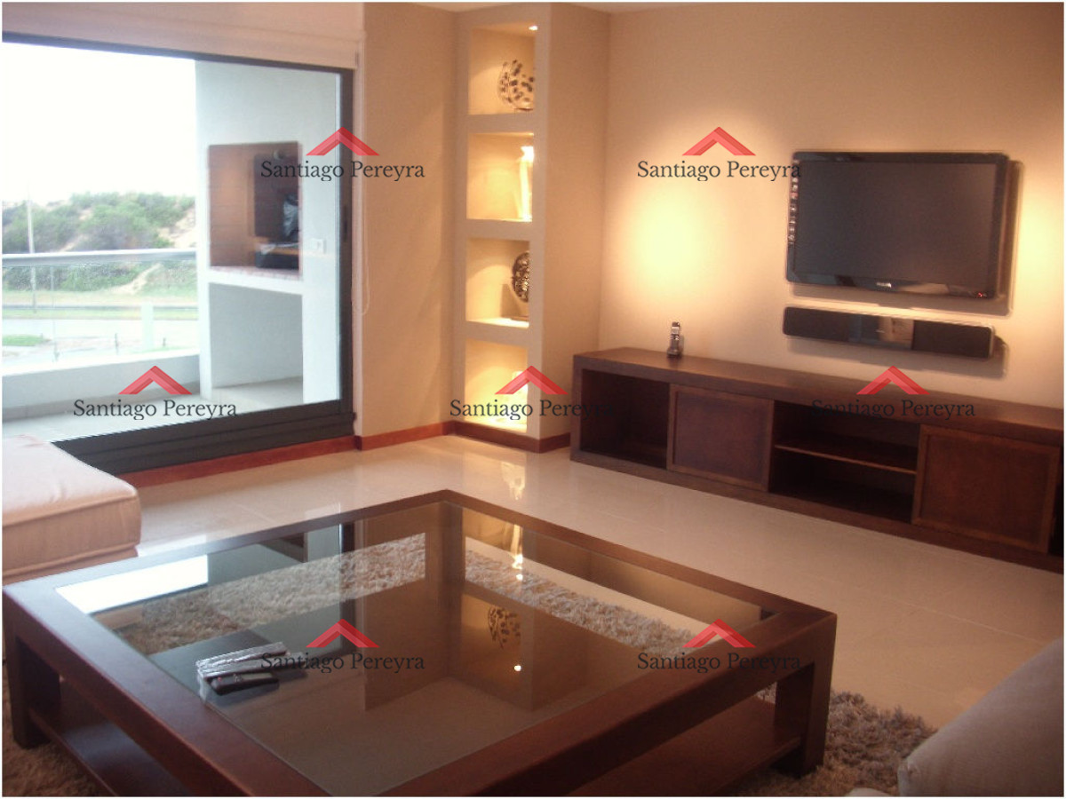 Apartamento ID.7962 - Apartamento en Venta y Alquiler, Brava, Punta del Este, 3 Dormitorios.
