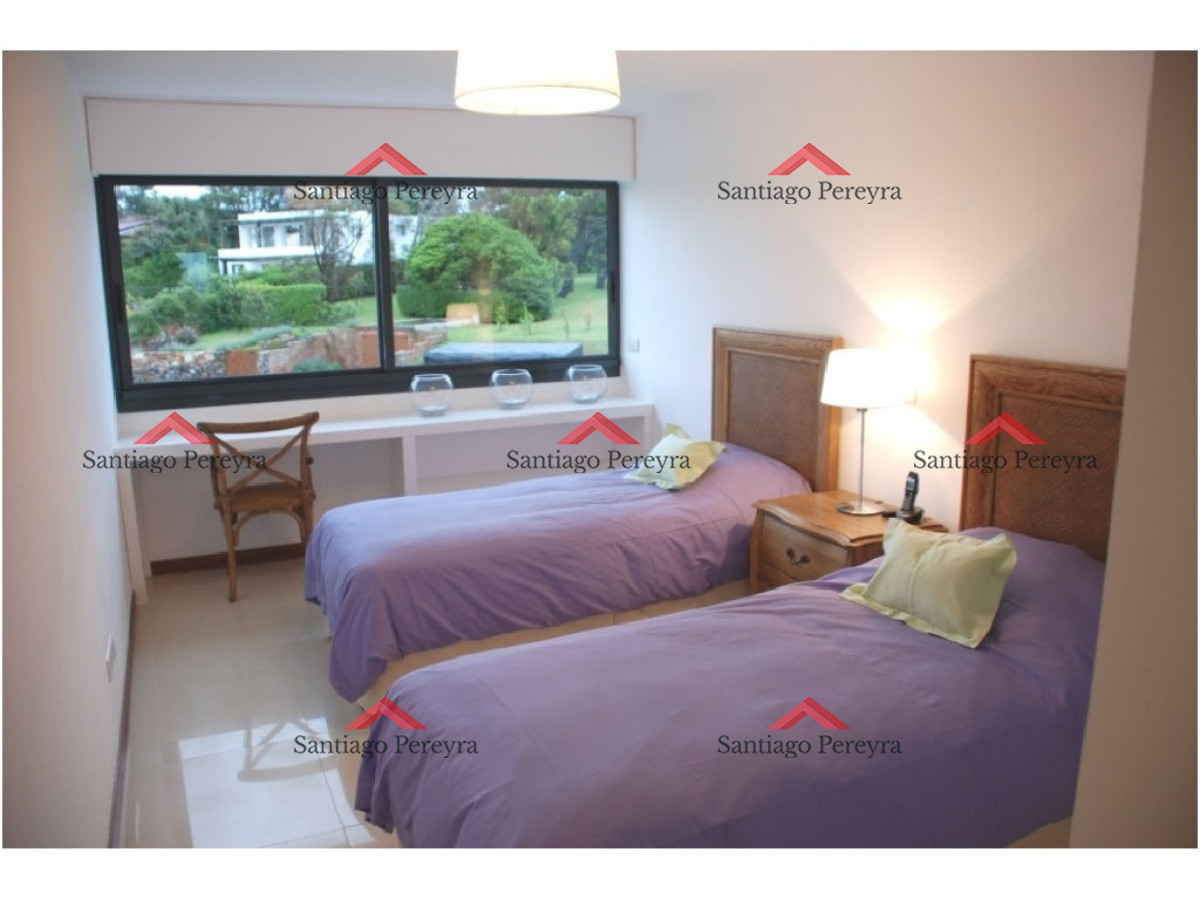 Apartamento ID.7962 - Apartamento en Venta y Alquiler, Brava, Punta del Este, 3 Dormitorios.