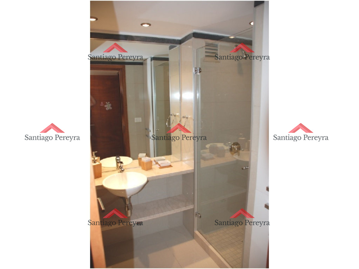 Apartamento ID.7962 - Apartamento en Venta y Alquiler, Brava, Punta del Este, 3 Dormitorios.