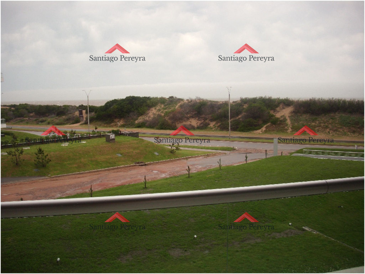 Apartamento ID.7962 - Apartamento en Venta y Alquiler, Brava, Punta del Este, 3 Dormitorios.