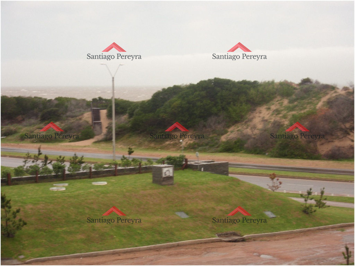 Apartamento ID.7962 - Apartamento en Venta y Alquiler, Brava, Punta del Este, 3 Dormitorios.