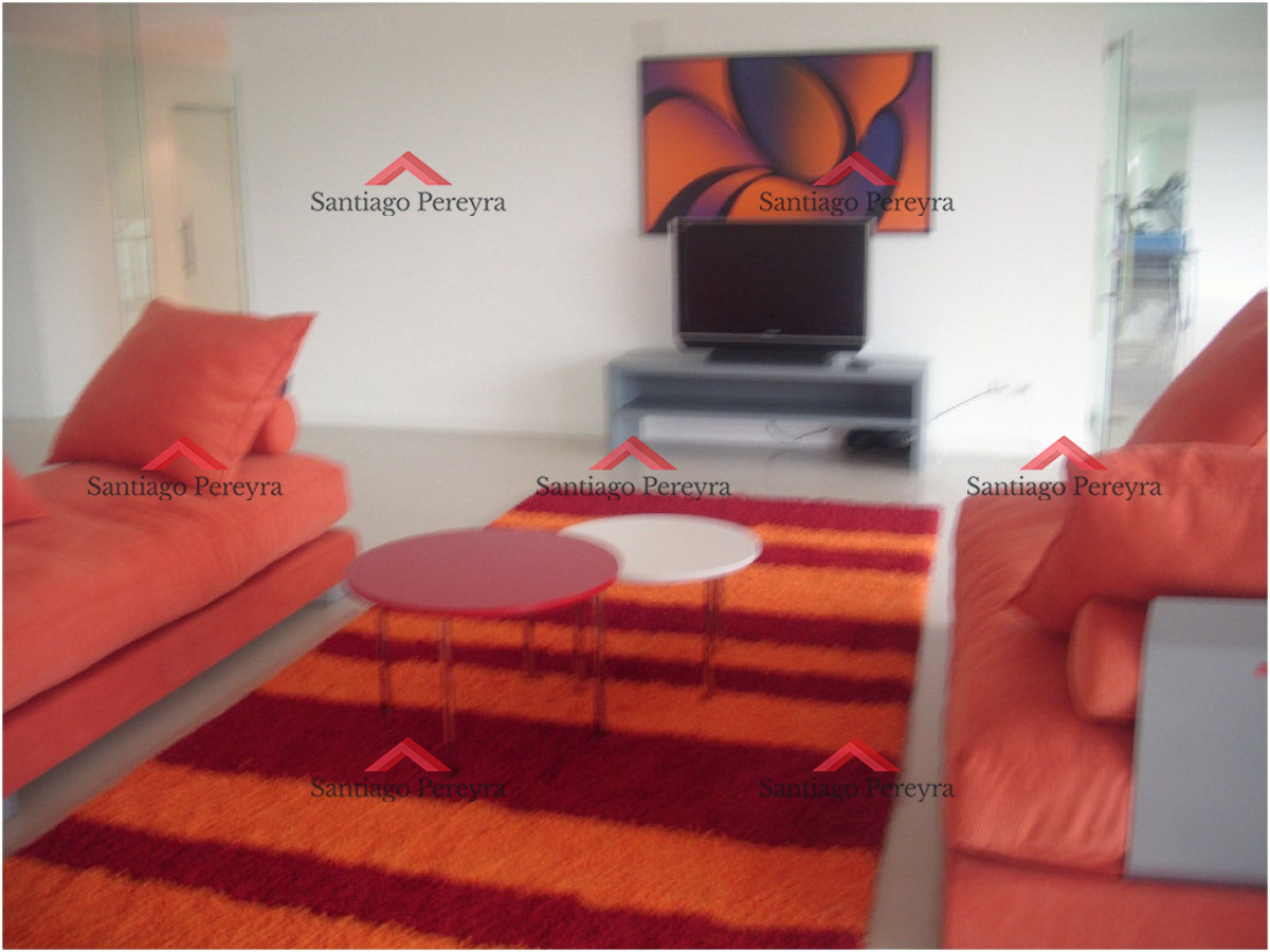 Apartamento ID.7962 - Apartamento en Venta y Alquiler, Brava, Punta del Este, 3 Dormitorios.