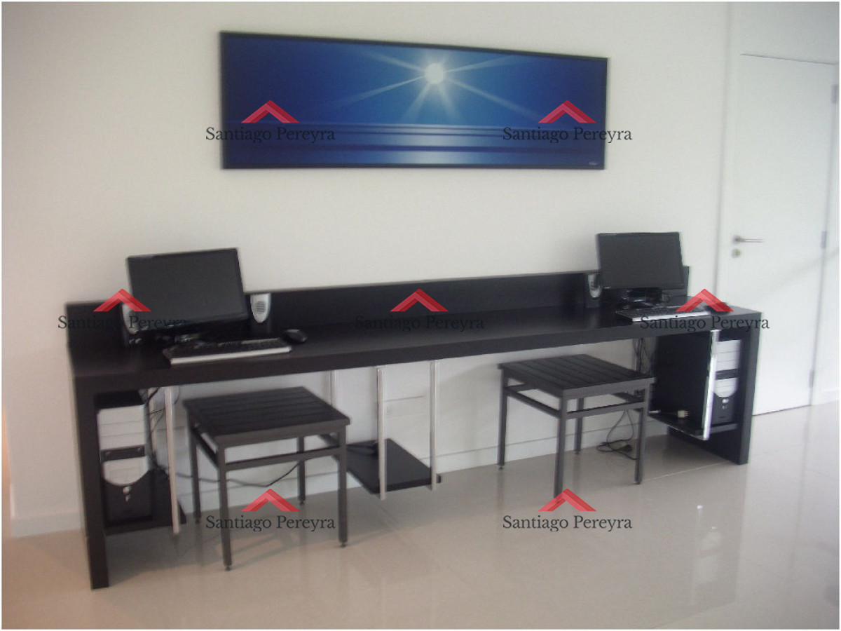 Apartamento ID.7962 - Apartamento en Venta y Alquiler, Brava, Punta del Este, 3 Dormitorios.