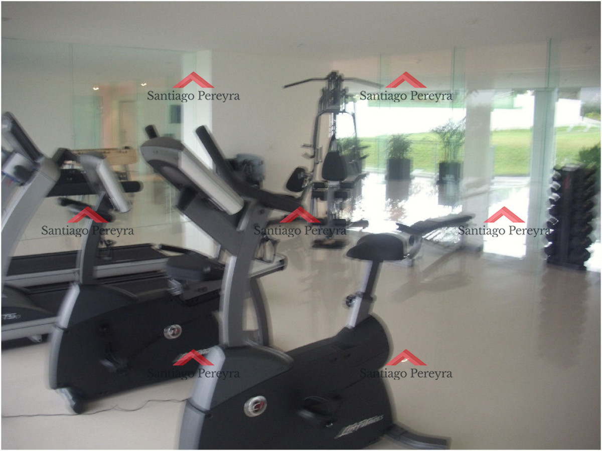 Apartamento ID.7962 - Apartamento en Venta y Alquiler, Brava, Punta del Este, 3 Dormitorios.