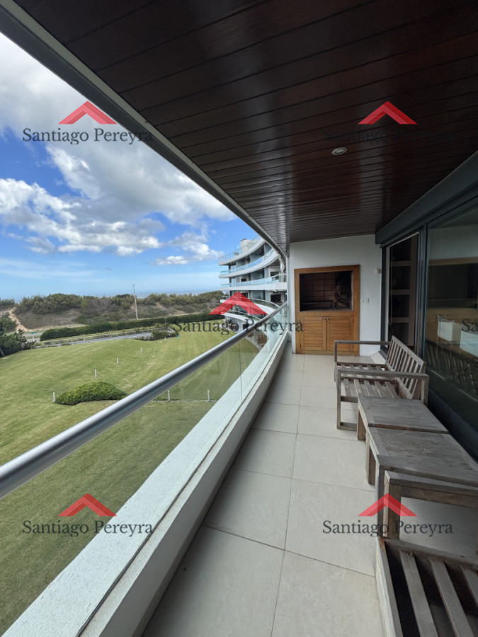 Apartamento ID.7962 - Apartamento en Venta y Alquiler, Brava, Punta del Este, 3 Dormitorios.