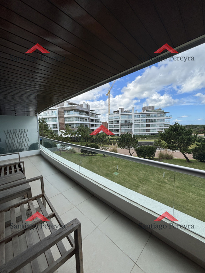 Apartamento ID.7962 - Apartamento en Venta y Alquiler, Brava, Punta del Este, 3 Dormitorios.