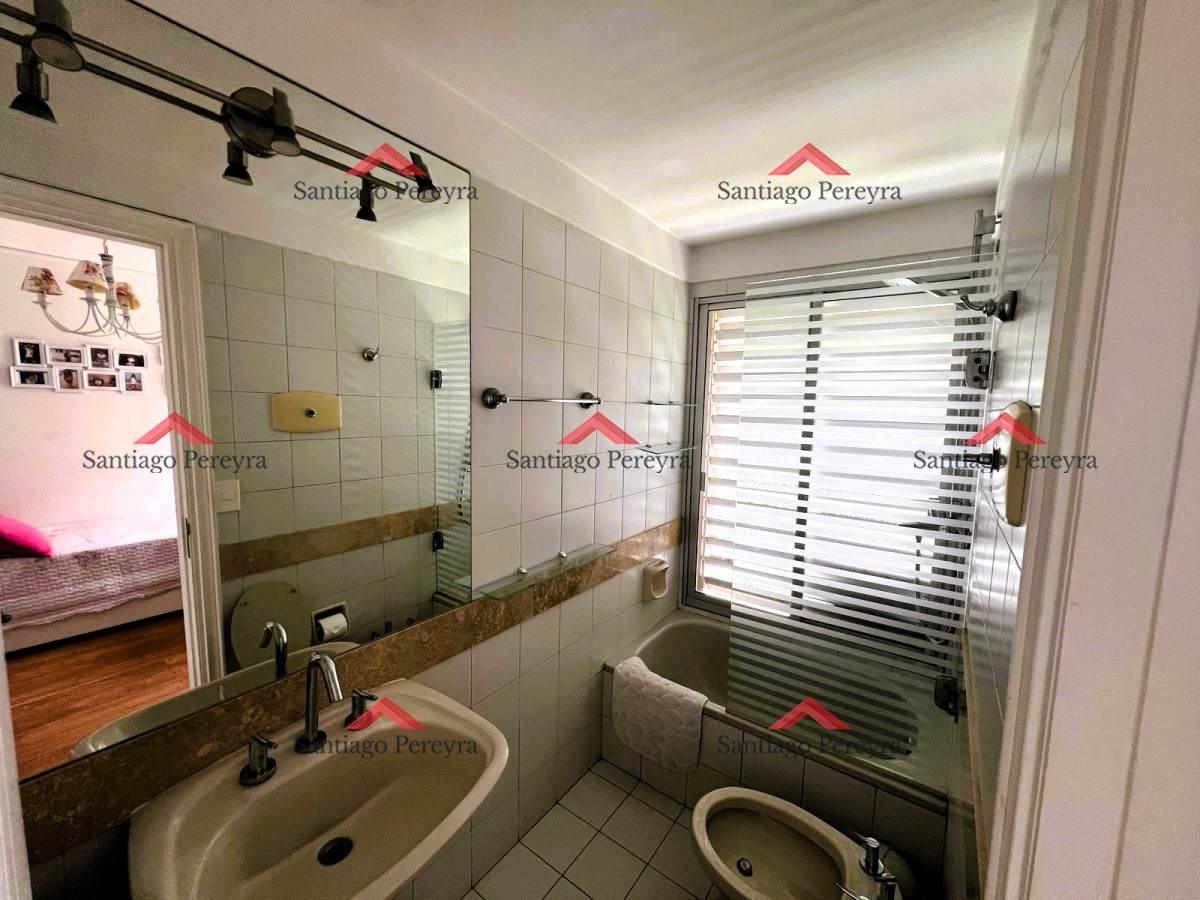 Apartamento ID.12975 - Apartamento en Venta y Alquiler, Brava, Punta del Este, 3 Dormitorios.