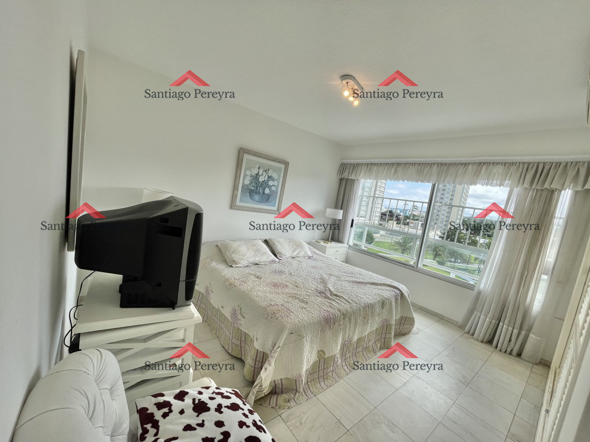 Apartamento ID.13357 - Apartamento en Venta y Alquiler, Mansa, Punta del Este, 3 Dormitorios.