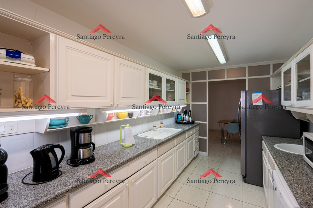 Apartamento ID.7991 - Apartamento en Venta y Alquiler, Mansa, Punta del Este