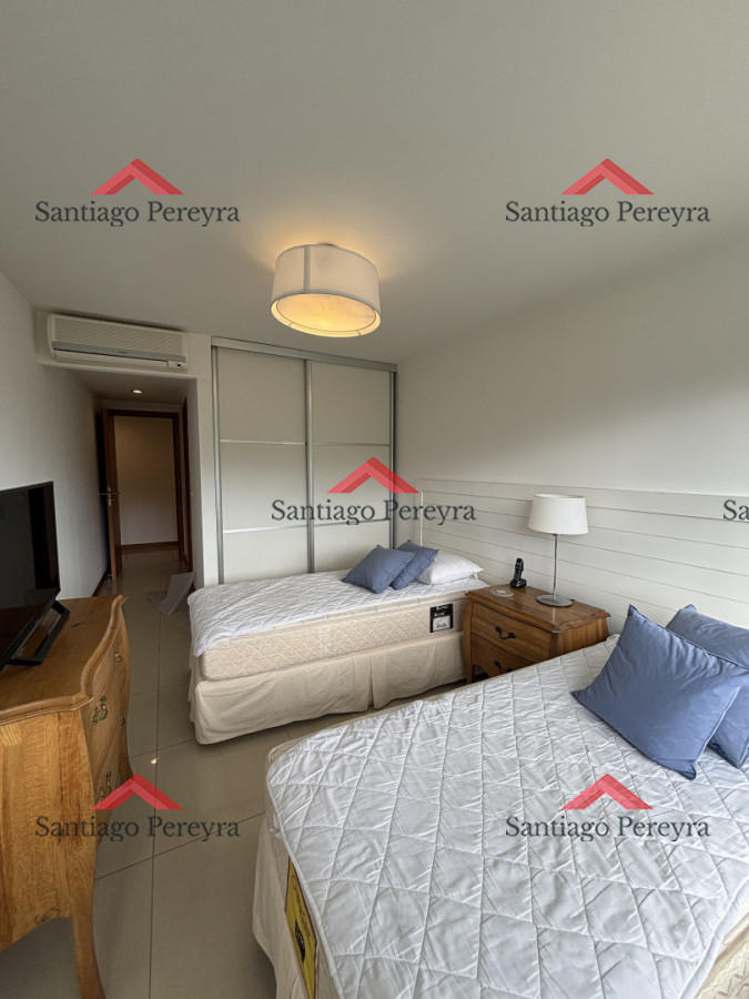 Apartamento ID.7962 - Apartamento en Venta y Alquiler, Brava, Punta del Este, 3 Dormitorios.