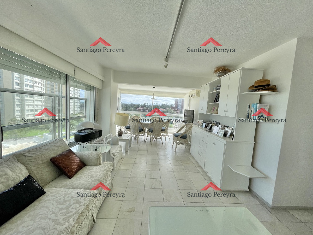 Apartamento ID.13357 - Apartamento en Venta y Alquiler, Mansa, Punta del Este, 3 Dormitorios.