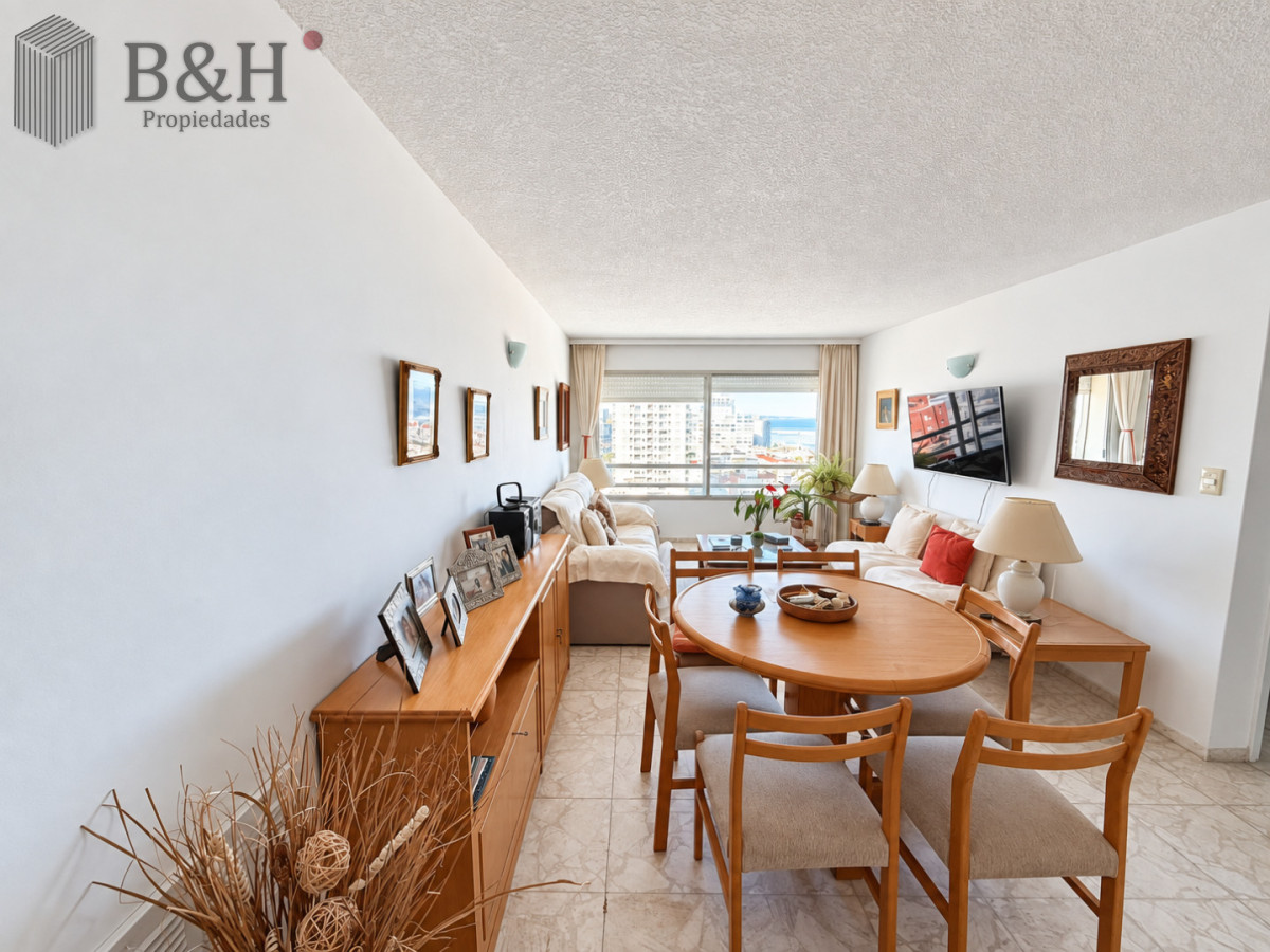 Apartamento ID.6724 - Apartamento en Venta y Alquiler, Peninsula, Punta del Este, 1 Dormitorios.