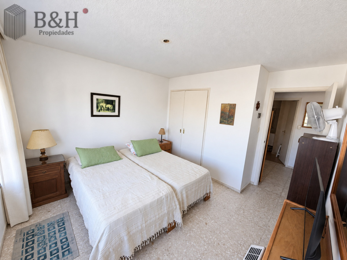 Apartamento ID.6724 - Apartamento en Venta y Alquiler, Peninsula, Punta del Este, 1 Dormitorios.