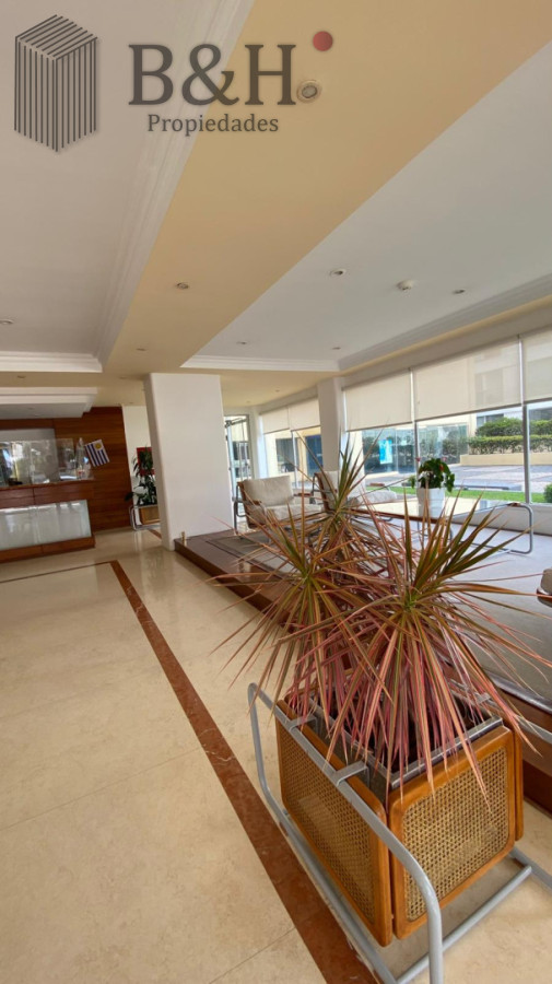 Apartamento ID.6724 - Apartamento en Venta y Alquiler, Peninsula, Punta del Este, 1 Dormitorios.