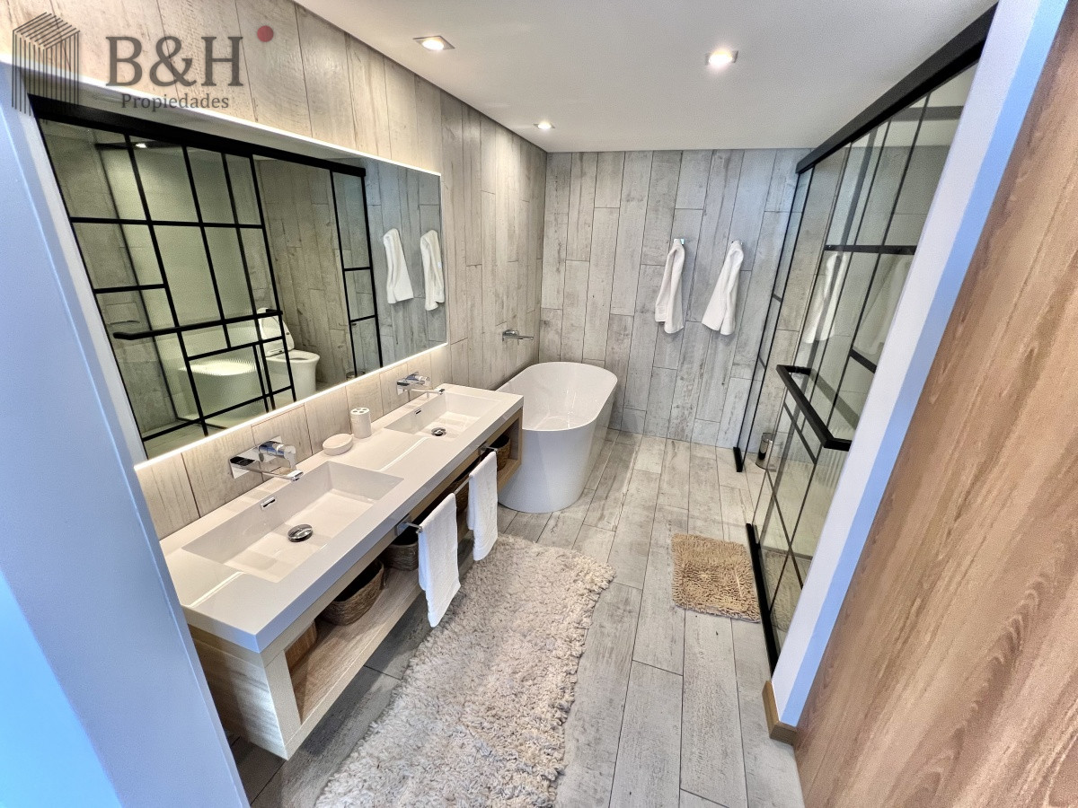 Apartamento ID.1265 - VENTA DE APARTAMENTO DE 3 DORMITORIOS EN SUITE EN EDIFICIO SURFSIDE VISTA UNICA 