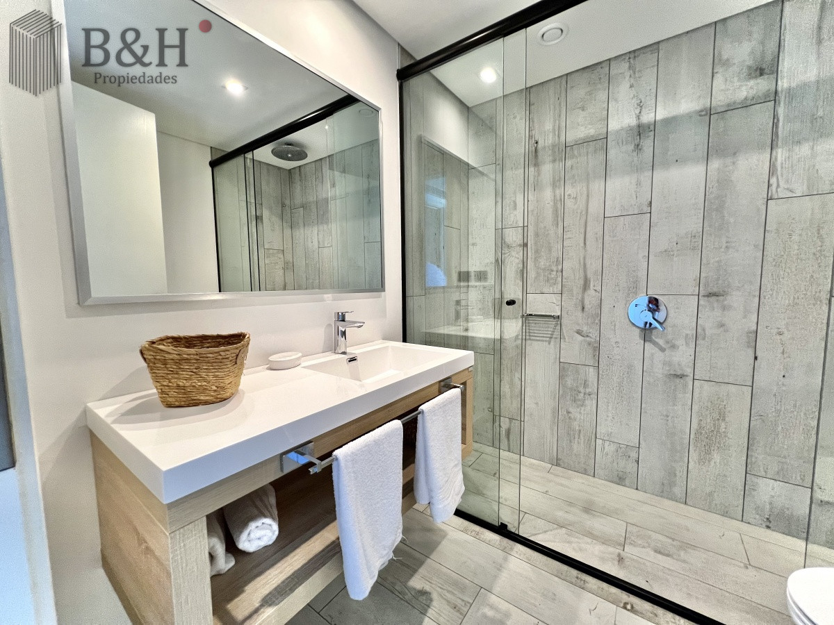 Apartamento ID.1265 - VENTA DE APARTAMENTO DE 3 DORMITORIOS EN SUITE EN EDIFICIO SURFSIDE VISTA UNICA 