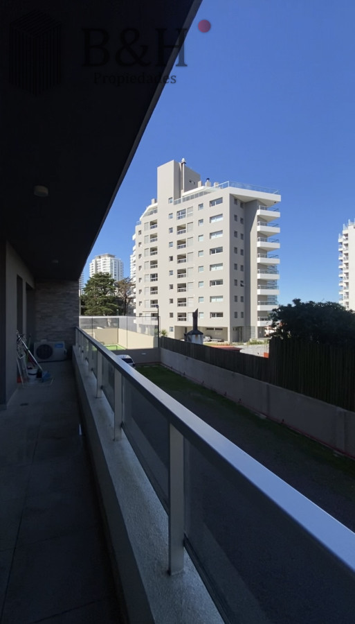 Apartamento ID.3808 - Apartamento en venta de 3 dormitorios 