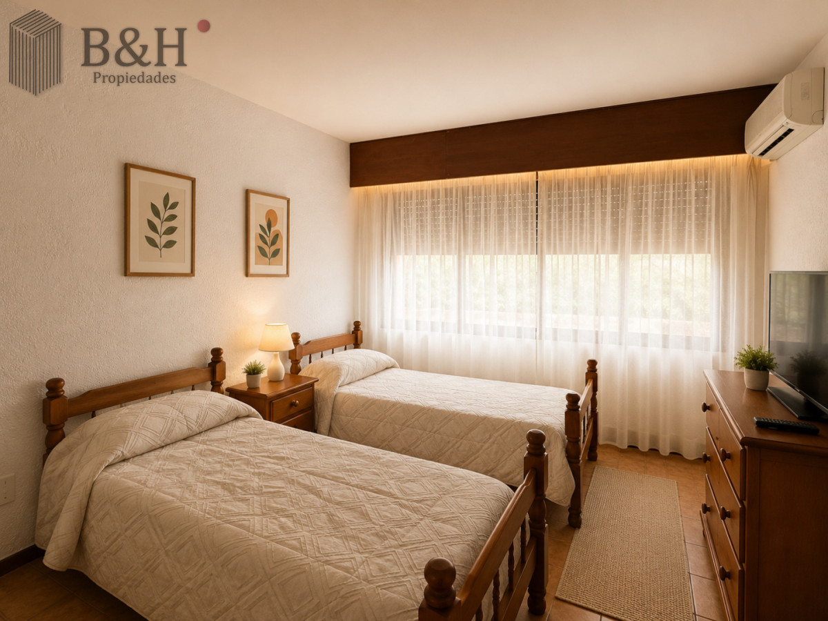 Apartamento ID.7632 - Apartamento con parrillero en Venta, 3 dormitorios, Plaza Mexico