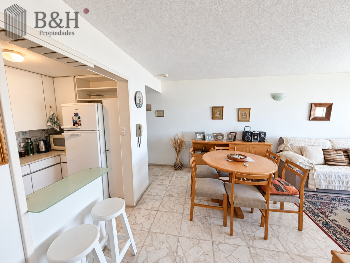 Apartamento ID.6724 - Apartamento en Venta y Alquiler, Peninsula, Punta del Este, 1 Dormitorios.