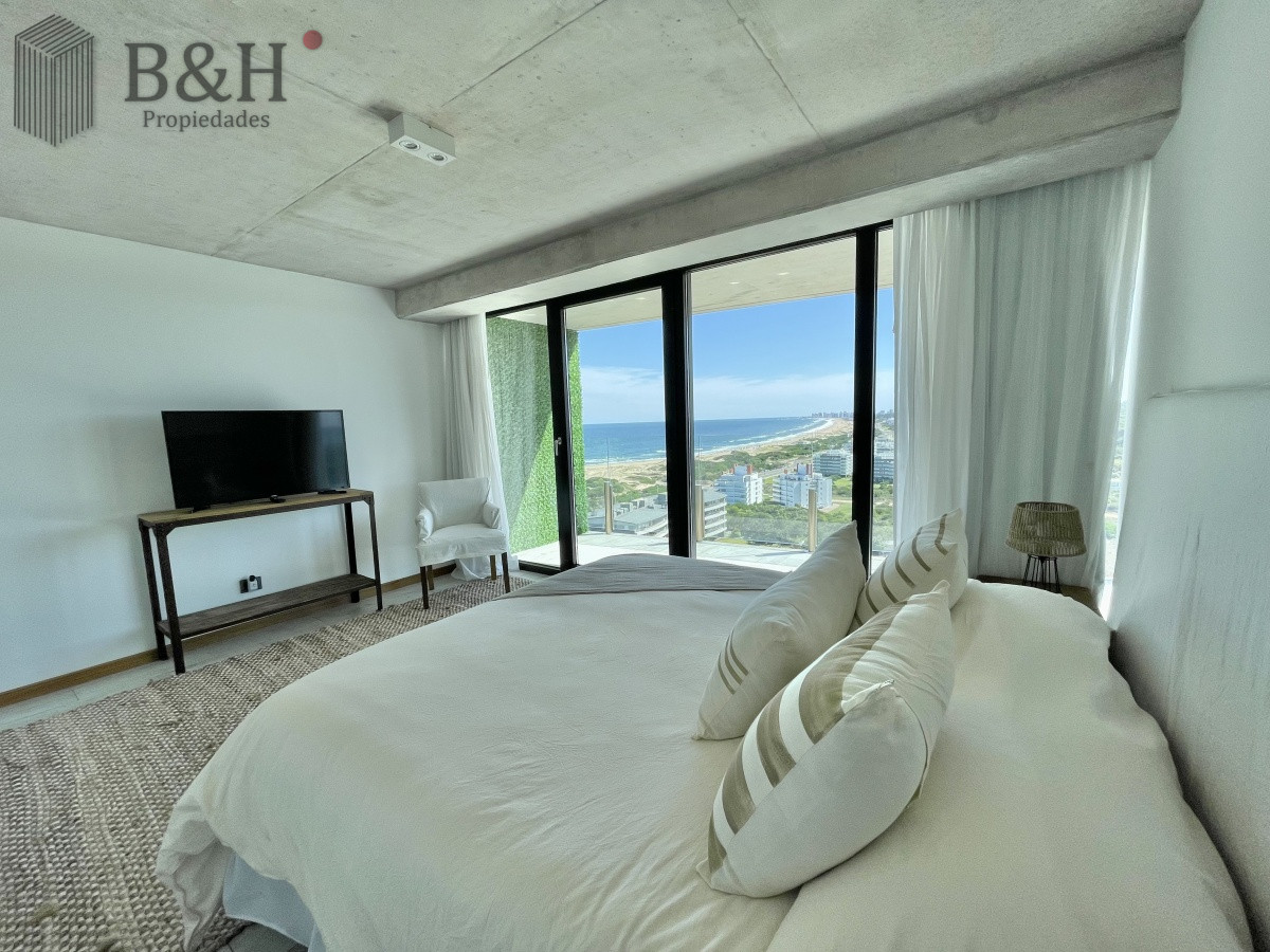 Apartamento ID.1264 - VENTA DE APARTAMENTO DE 1 DORMITORIO EN PISO ALTO EN EDIFICIO SURFSIDE PUNTA DEL ESTE