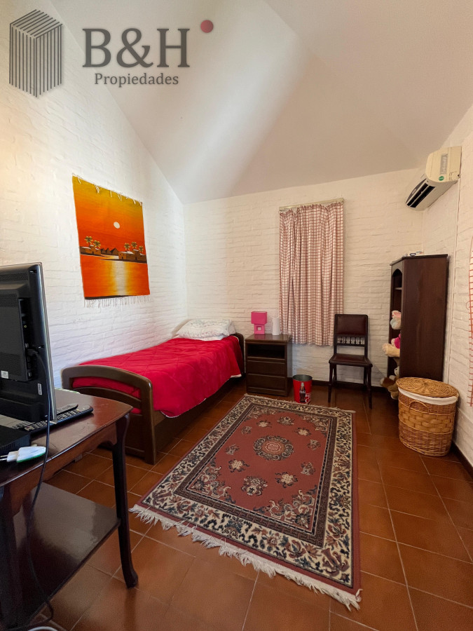 Casa ID.5920 - Alquiler Importante casa en Barrio Lugano