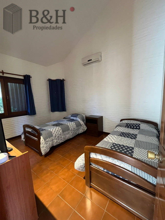 Casa ID.5920 - Alquiler Importante casa en Barrio Lugano