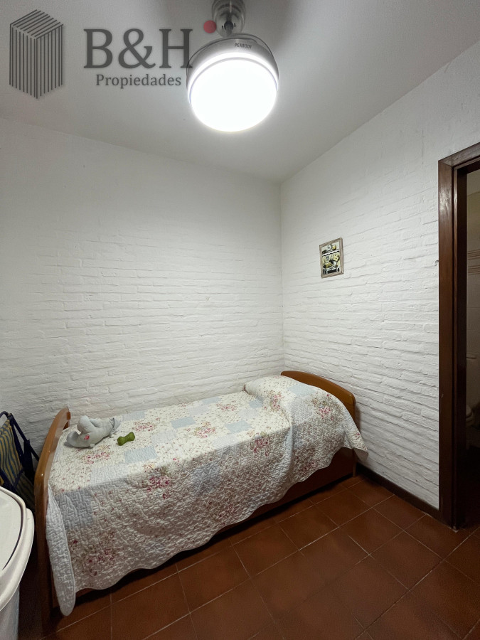 Casa ID.5920 - Alquiler Importante casa en Barrio Lugano