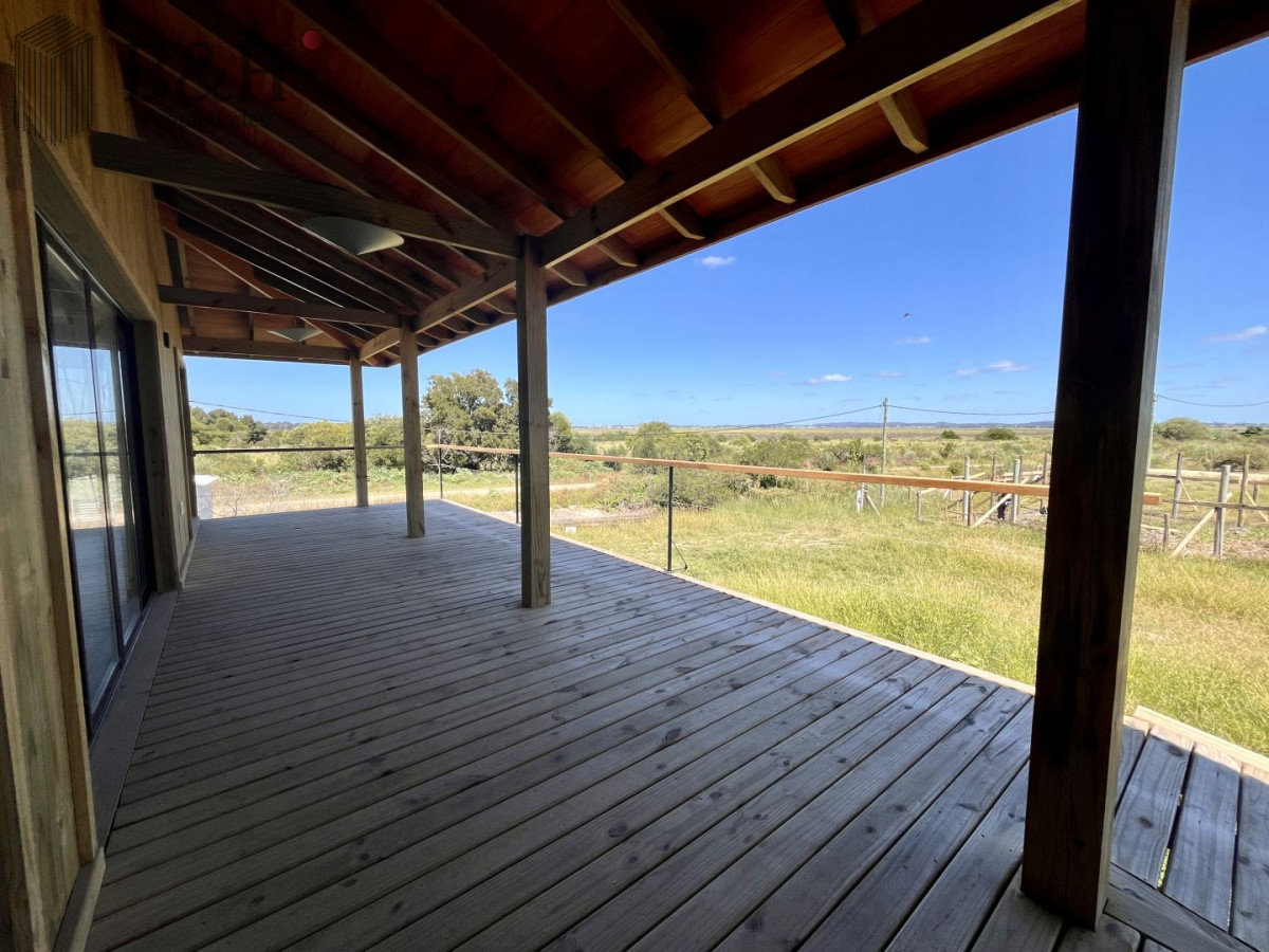 Casa ID.3691 - Venta de Casa 3 DORMITORIOS en LA ESCONDIDA, LA BARRA