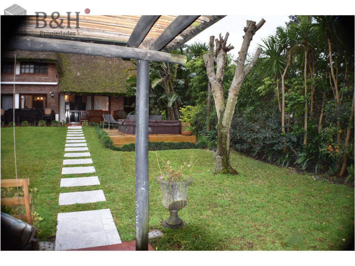 Casa ID.6764 - Casa en Venta y Alquiler, San Rafael, Punta del Este, 3 Dormitorios.