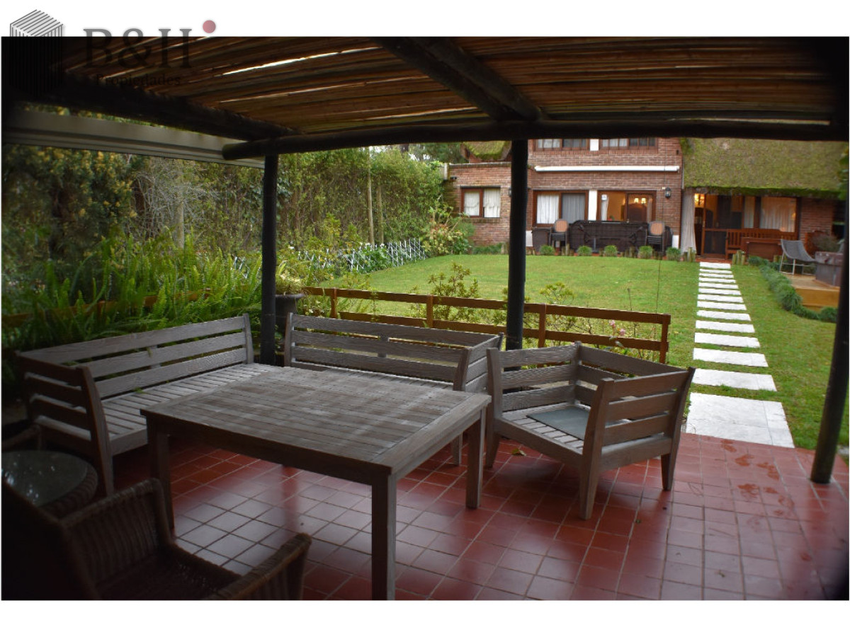 Casa ID.6764 - Casa en Venta y Alquiler, San Rafael, Punta del Este, 3 Dormitorios.