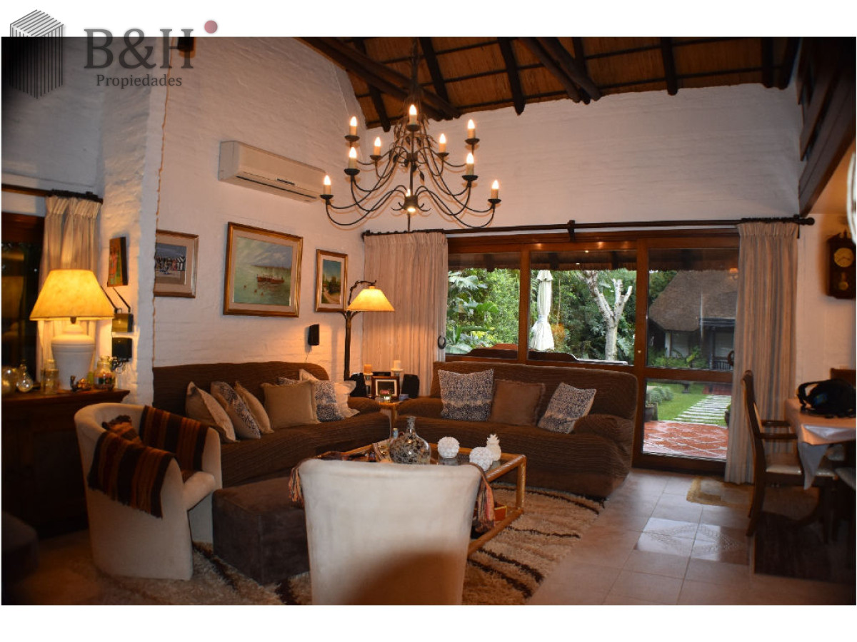 Casa ID.6764 - Casa en Venta y Alquiler, San Rafael, Punta del Este, 3 Dormitorios.