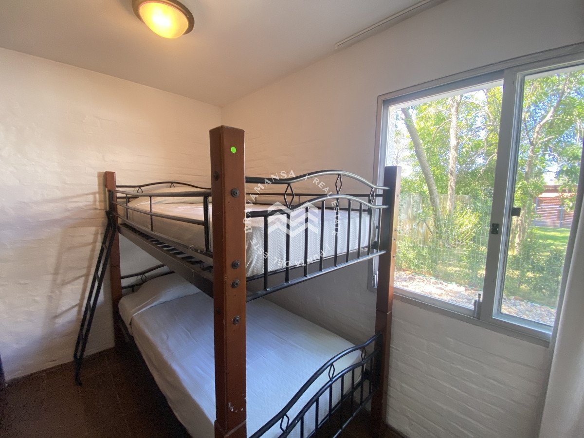 Casa ID.239 - Casa en Alquiler de 4 Dormitorios en Barrio San Rafael Punta del Este