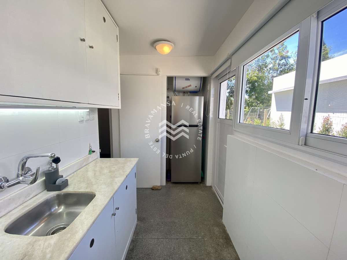 Casa ID.239 - Casa en Alquiler de 4 Dormitorios en Barrio San Rafael Punta del Este