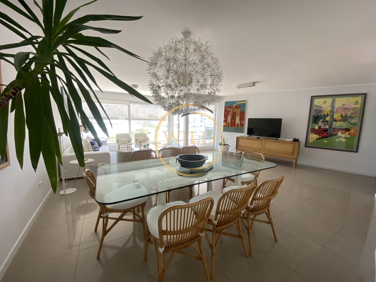 Apartamento ID.2166 - Apartamento en Venta y Alquiler, Mansa, Punta del Este, 3 Dormitorios.