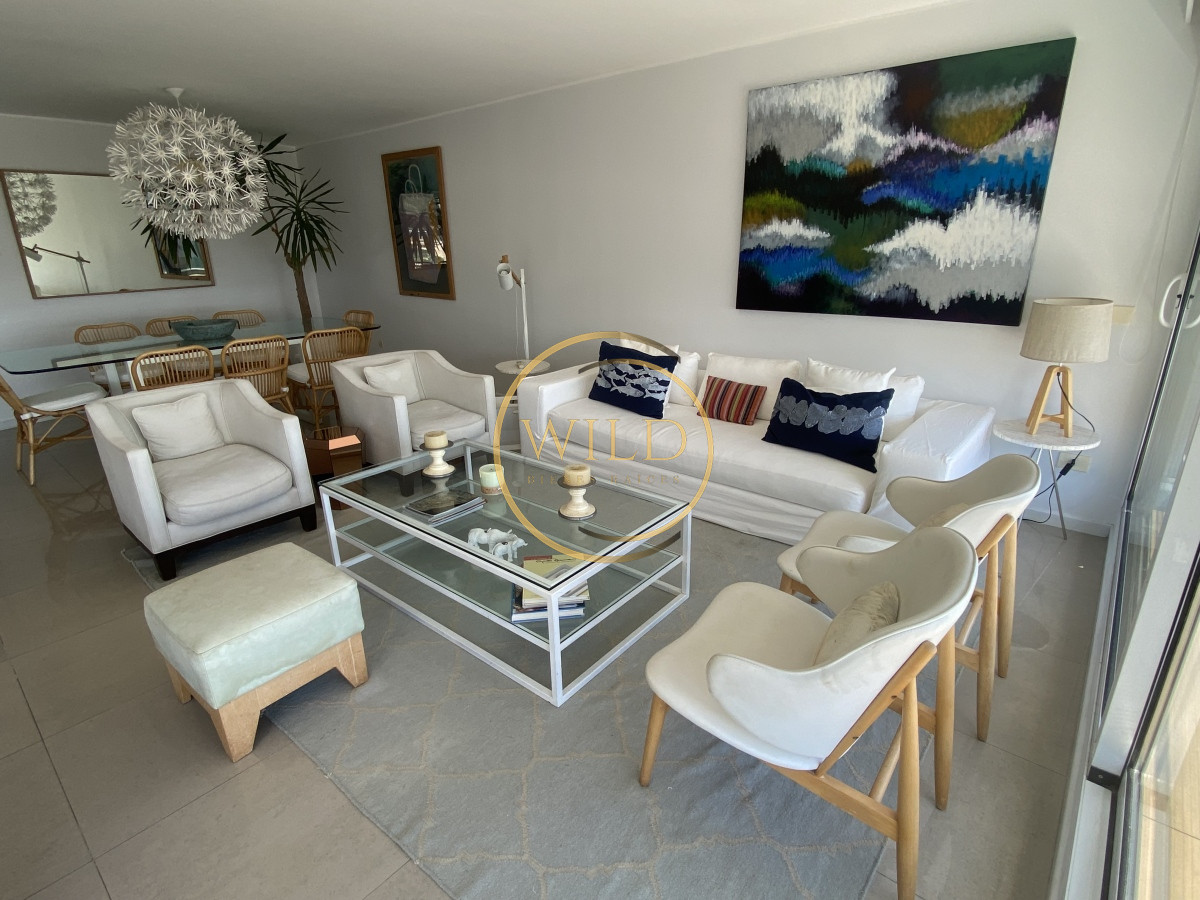 Apartamento ID.2166 - Apartamento en Venta y Alquiler, Mansa, Punta del Este, 3 Dormitorios.