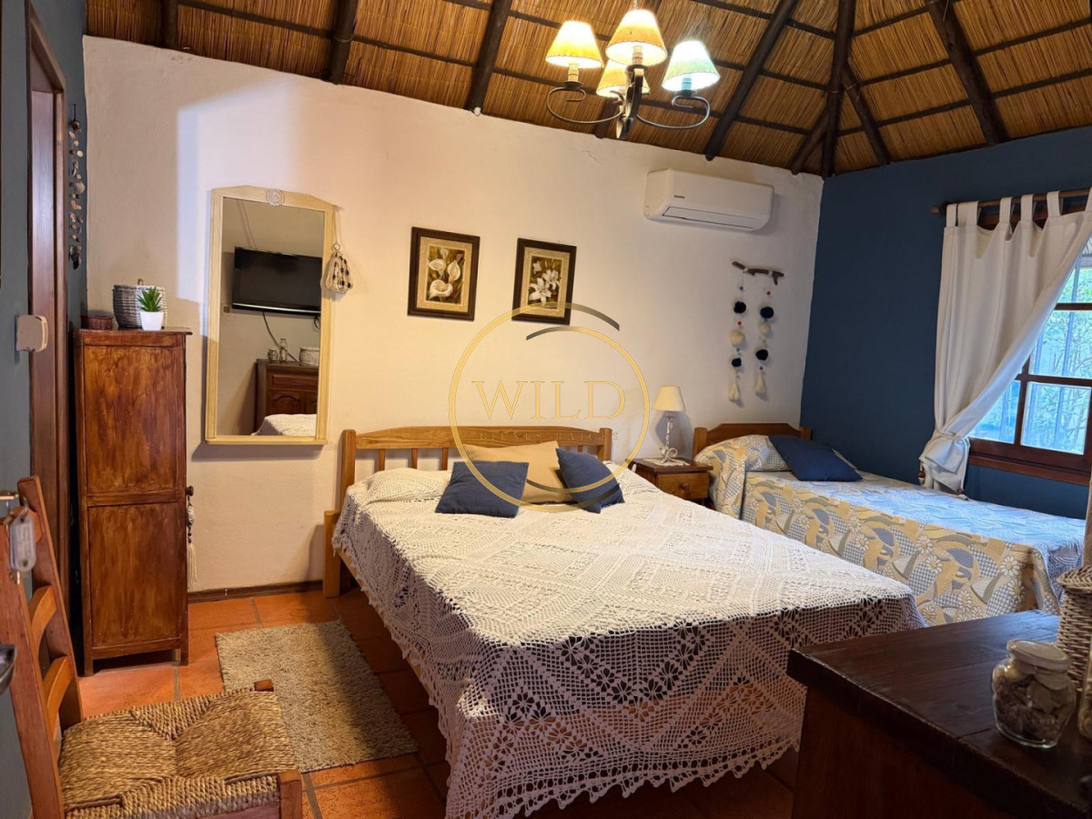 Casa ID.5729 - A pocas cuadras de la playa - Casa en Venta, 4 dormitorios, Pinares