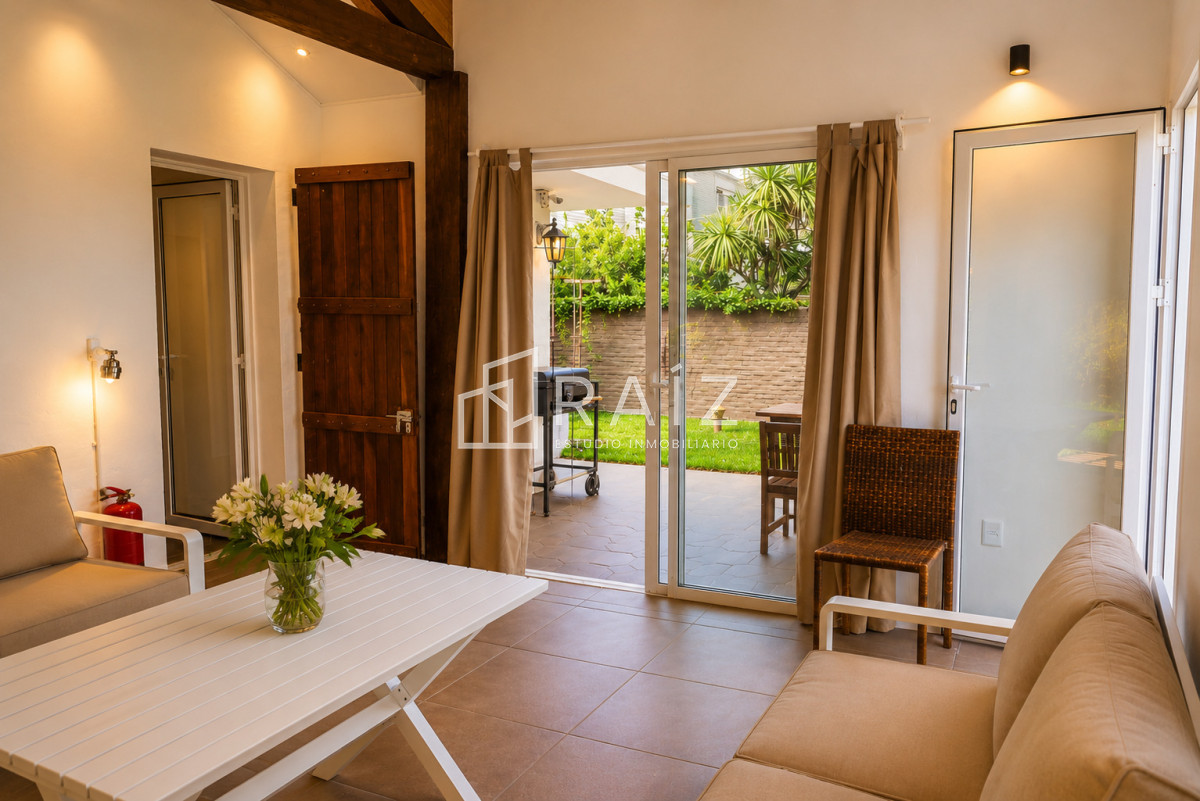 Casa ID.10595 - Casa en Venta, Mansa, Punta del Este, 3 Dormitorios.
