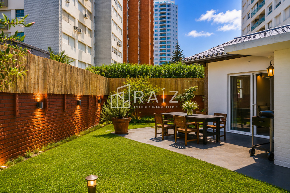 Casa ID.10595 - Casa en Venta, Mansa, Punta del Este, 3 Dormitorios.