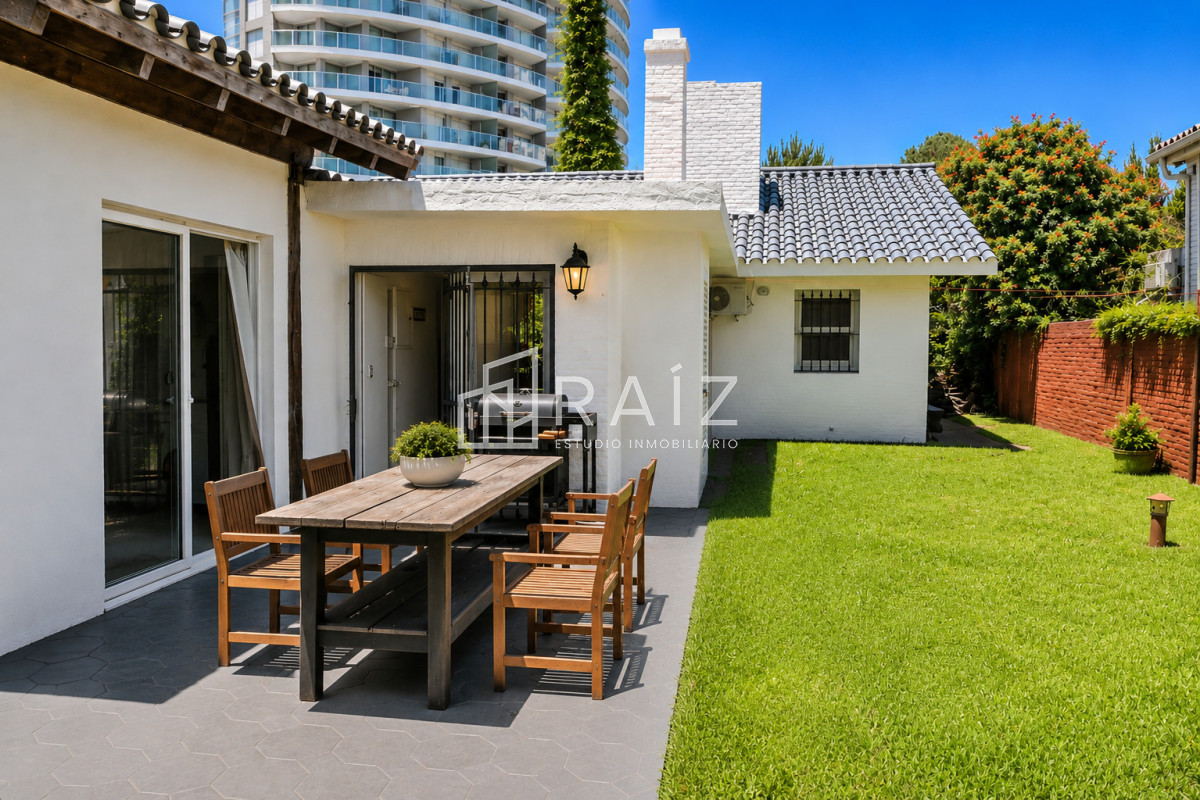Casa ID.10595 - Casa en Venta, Mansa, Punta del Este, 3 Dormitorios.