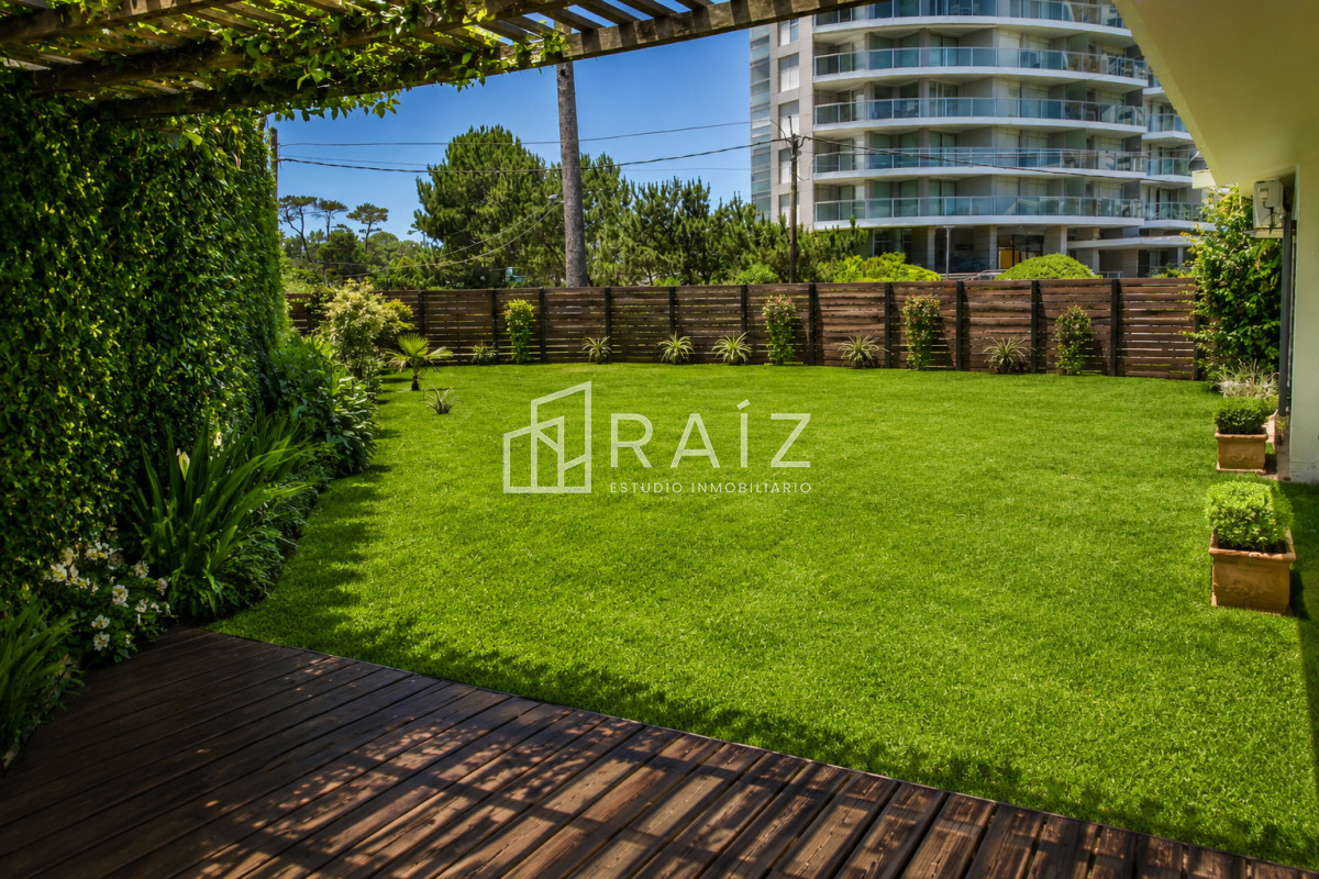 Casa ID.10595 - Casa en Venta, Mansa, Punta del Este, 3 Dormitorios.