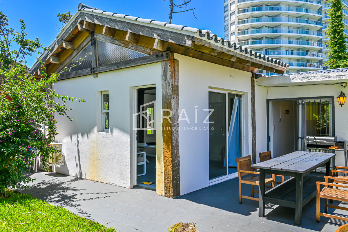 Casa ID.10595 - Casa en Venta, Mansa, Punta del Este, 3 Dormitorios.